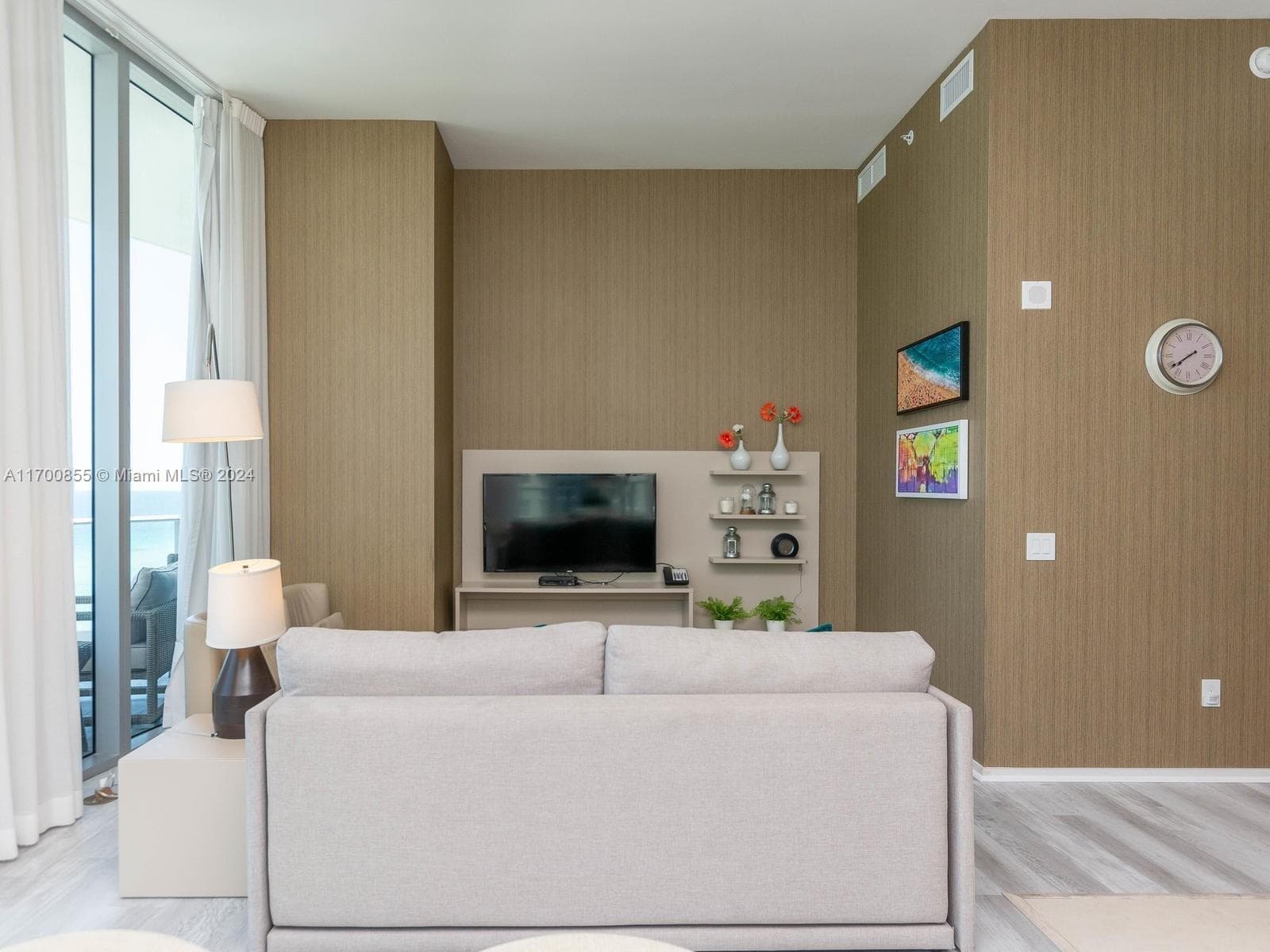 4111 Ocean Dr 601 photo 14