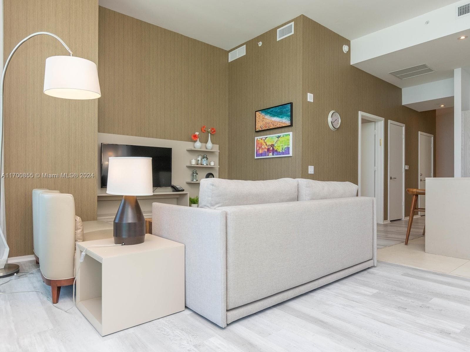 4111 Ocean Dr 601 photo 11