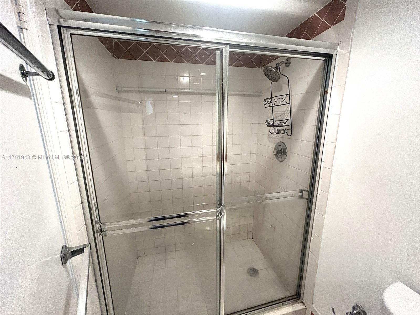 1825 Ocean Dr 401 photo 13
