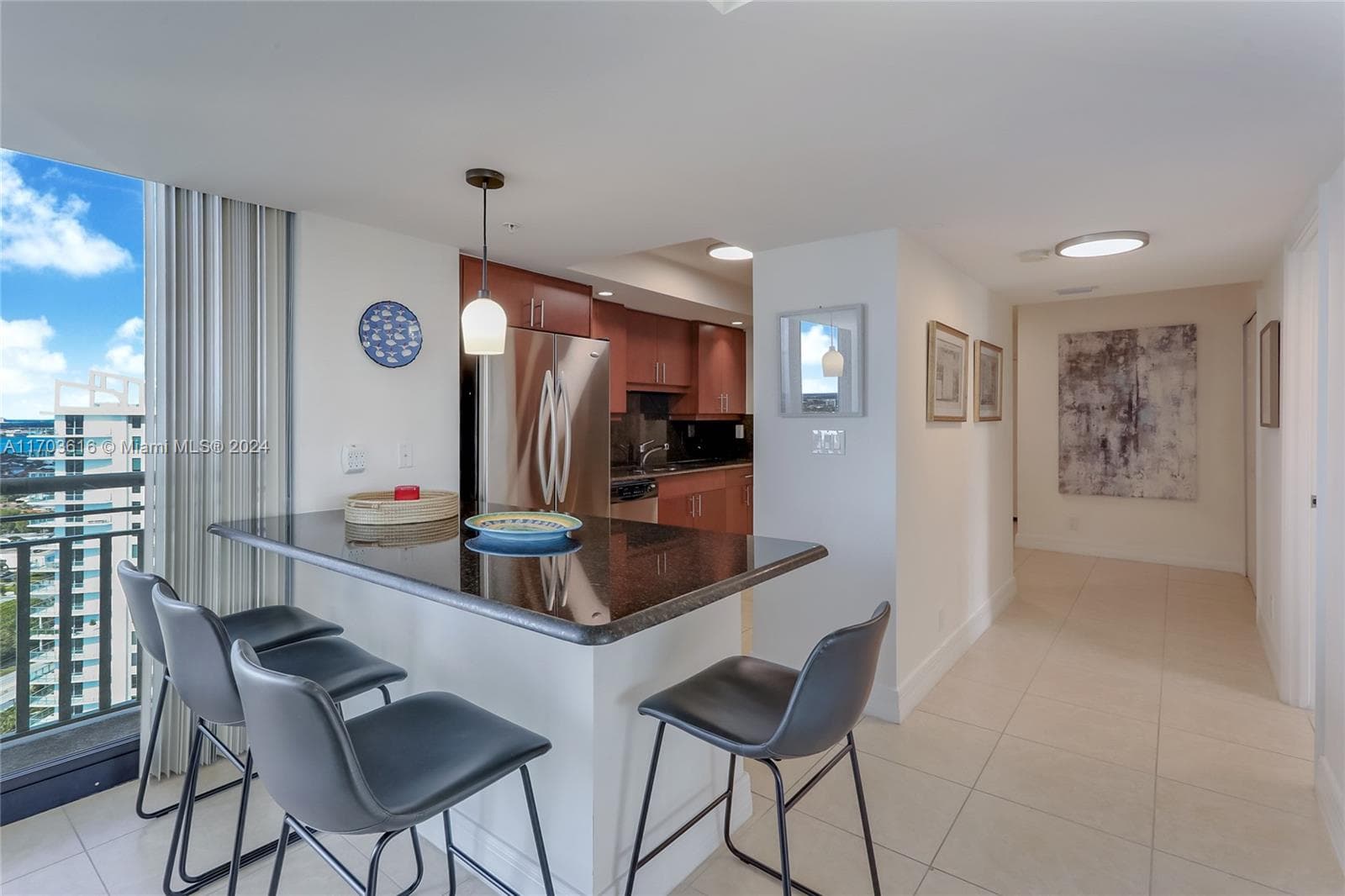 3000 Ocean Dr 4