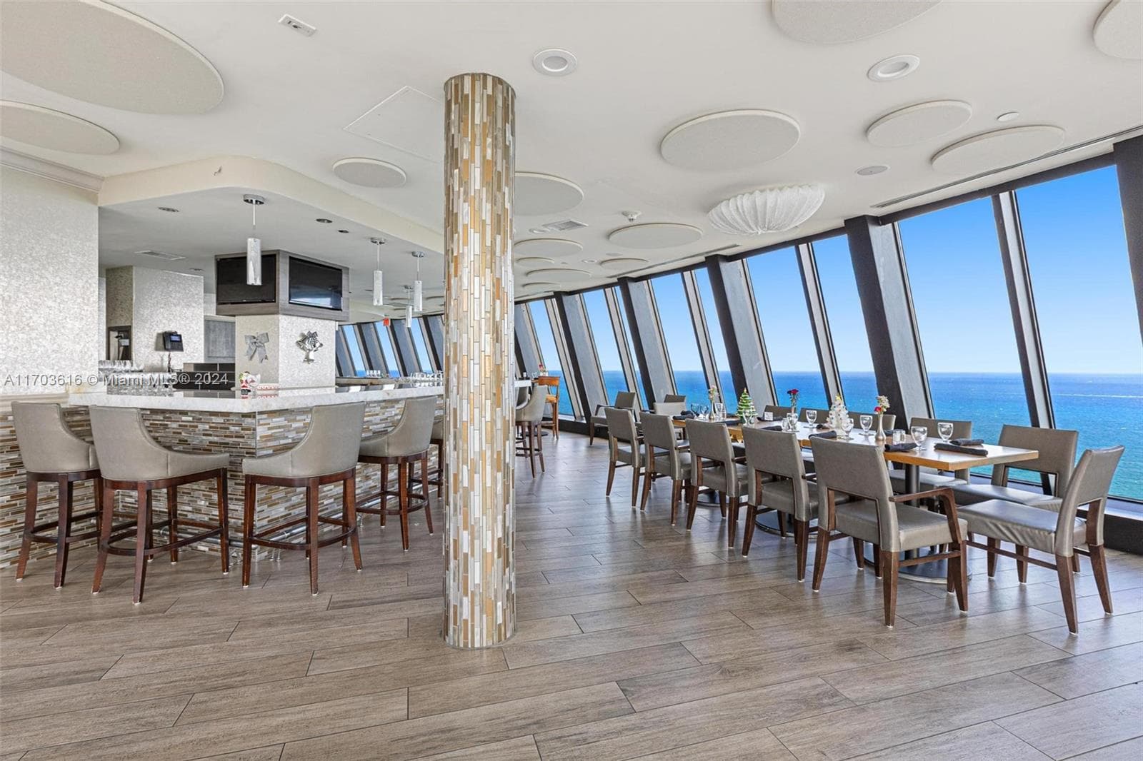3000 Ocean Dr 24H photo 21
