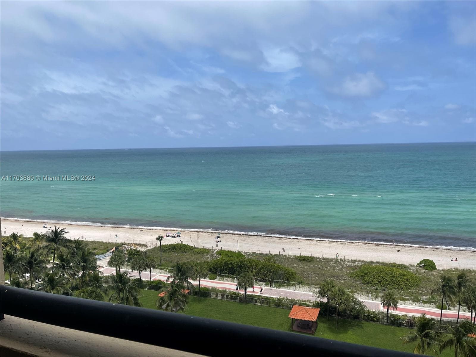 2555 Collins Ave 1409 photo 13
