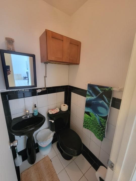 5601 Collins Ave PH-9 photo 22