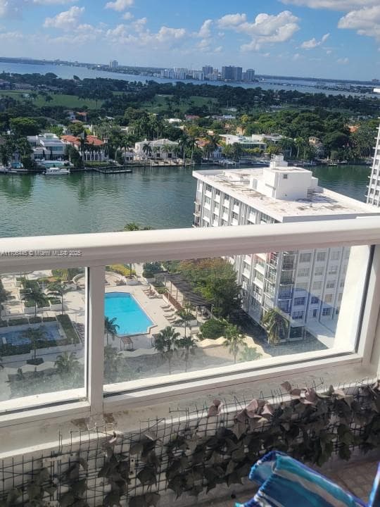 5601 Collins Ave PH-9 photo 5