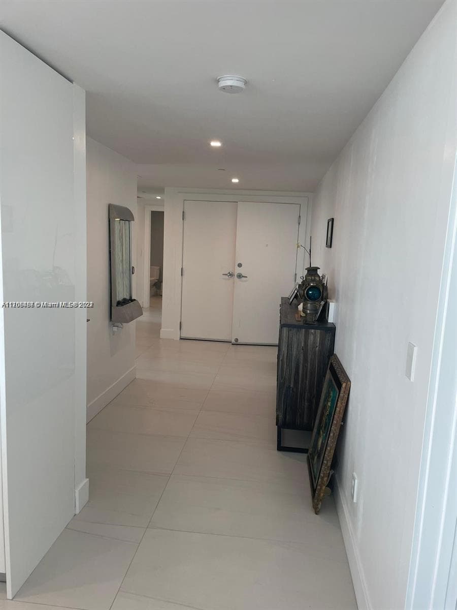 730 Ocean Blvd 1205 photo 13