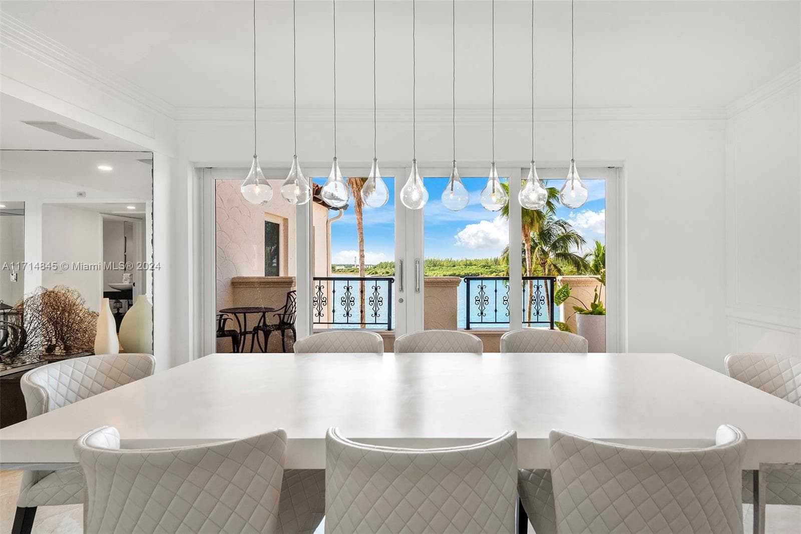 2444 Fisher Island Dr 5404 photo 13