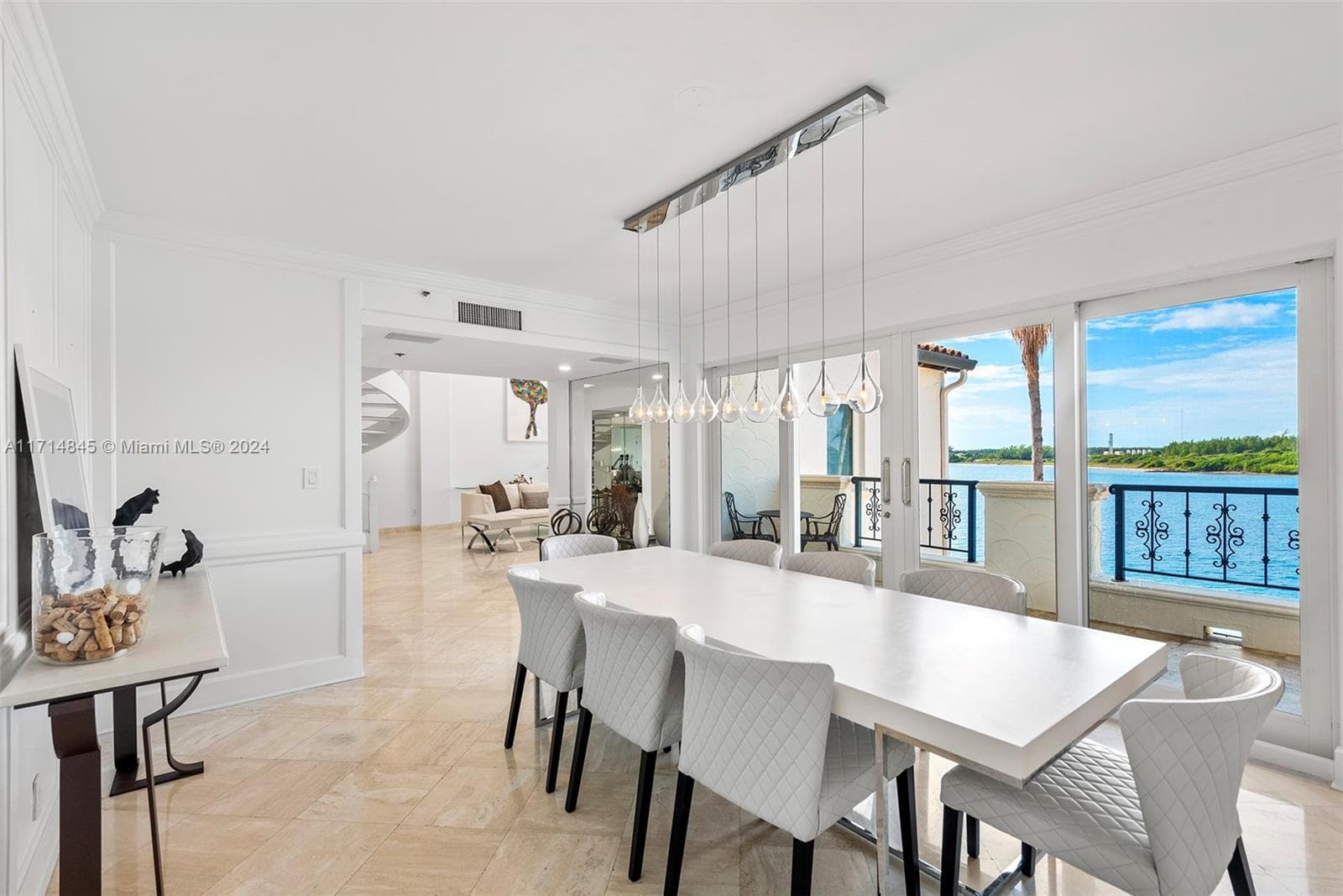 2444 Fisher Island Dr 5404 photo 14