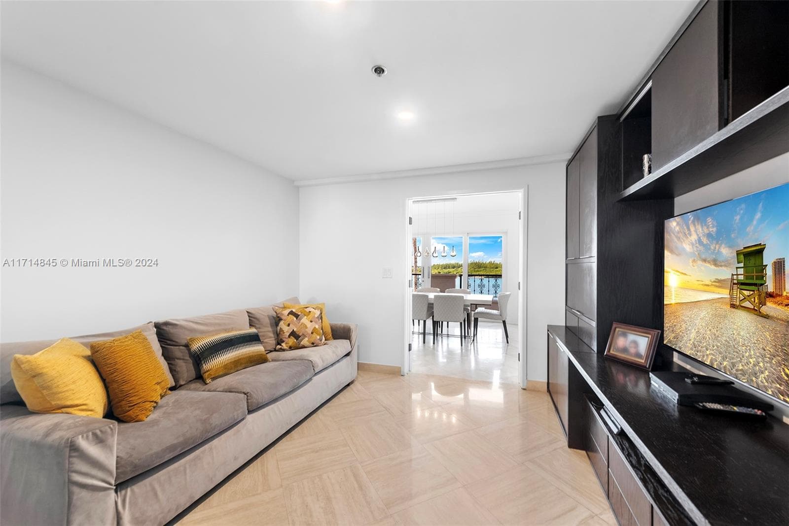 2444 Fisher Island Dr 5404 photo 19