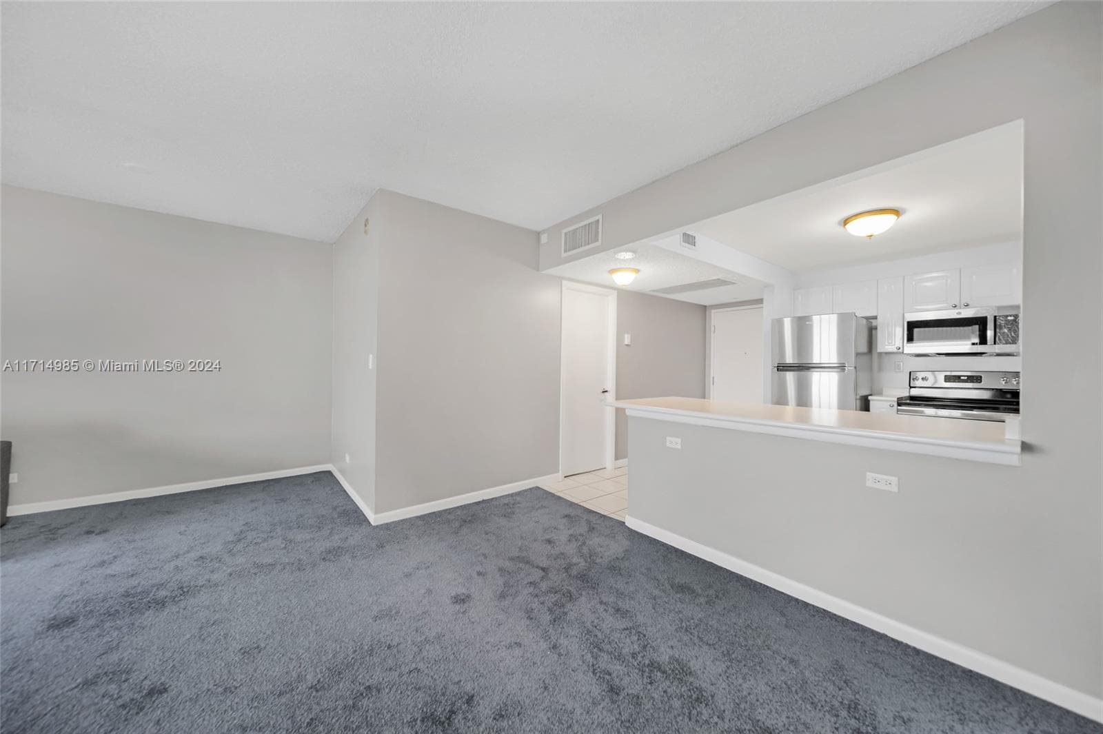 2301 Collins Ave 1030 photo 12