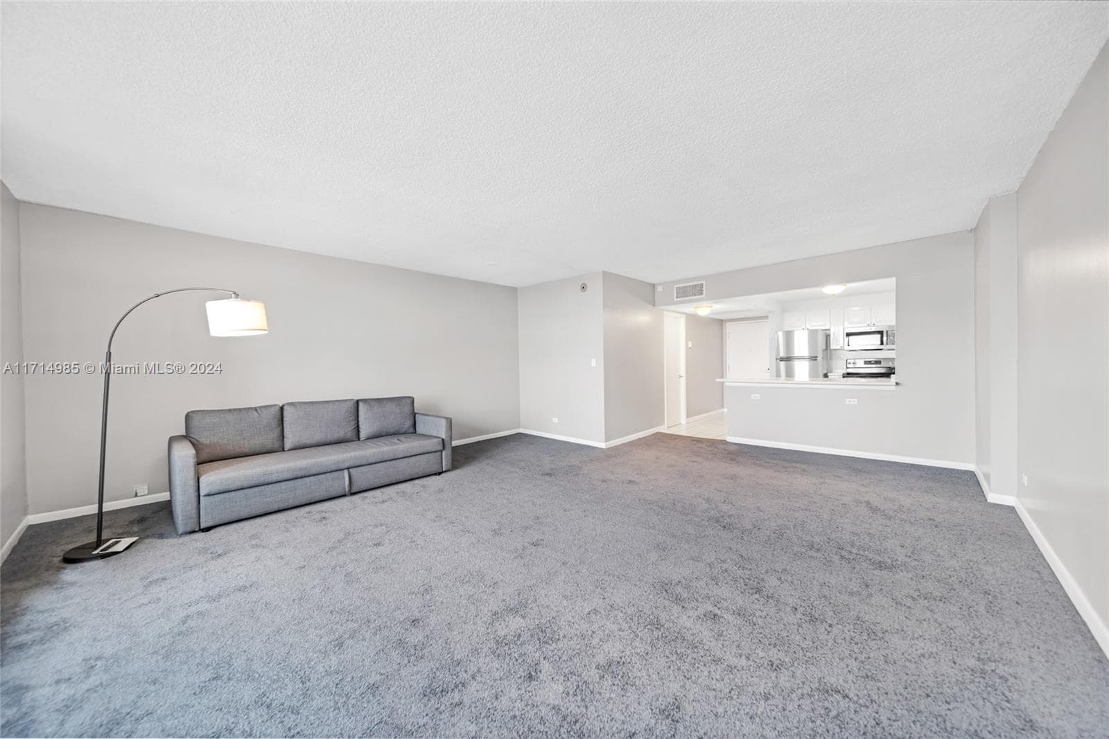 2301 Collins Ave 1030 photo 11