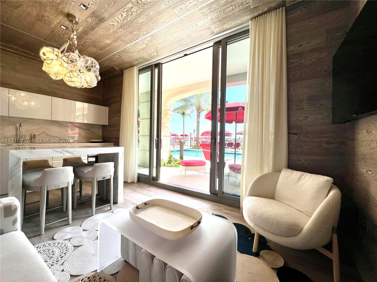 17901 Collins ave 5
