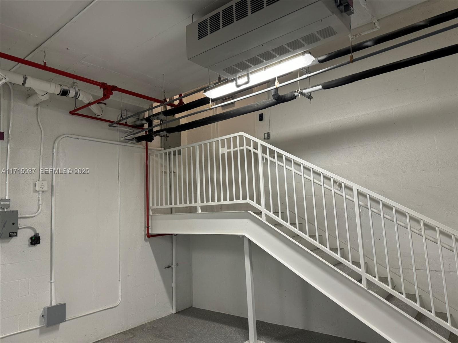 17901 Collins ave BC#5 photo 8