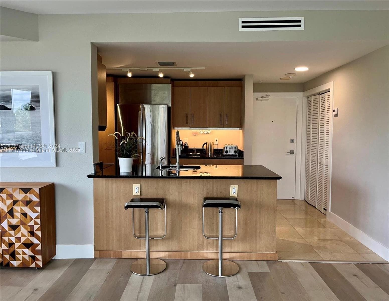 10275 Collins Ave 331 photo 7