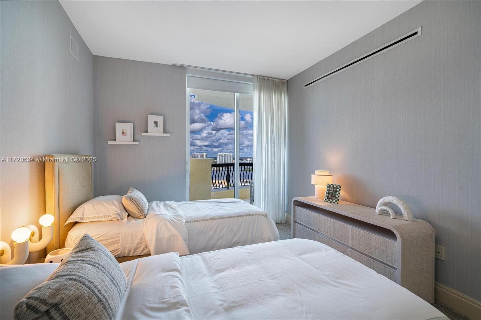 17875 Collins Ave 2602 photo 13