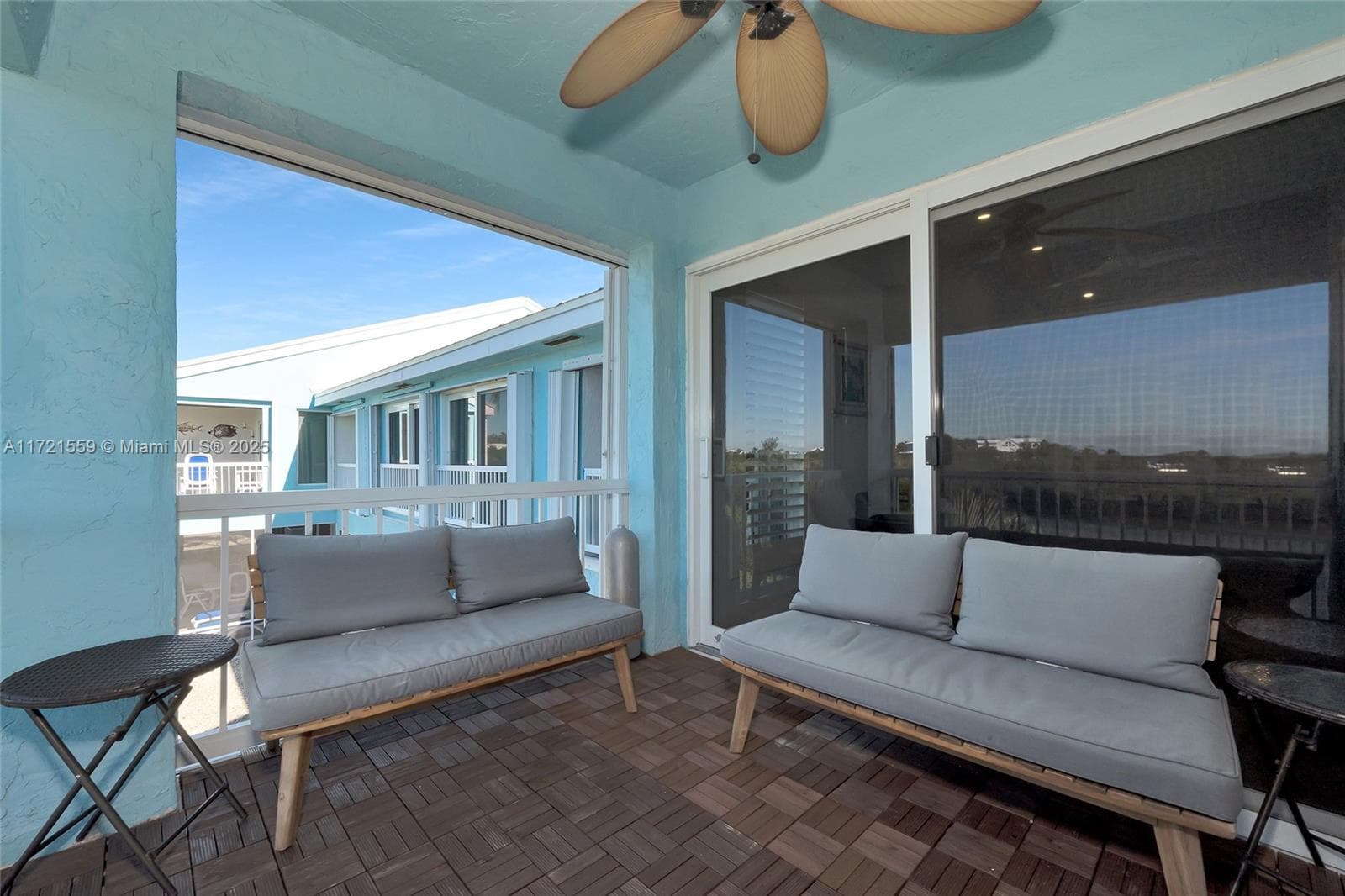 9826 Leeward Ave 9826 photo 22