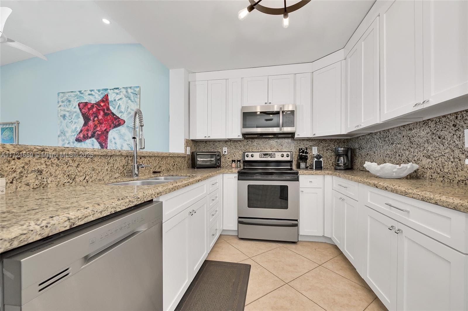 9826 Leeward Ave 9826 photo 10
