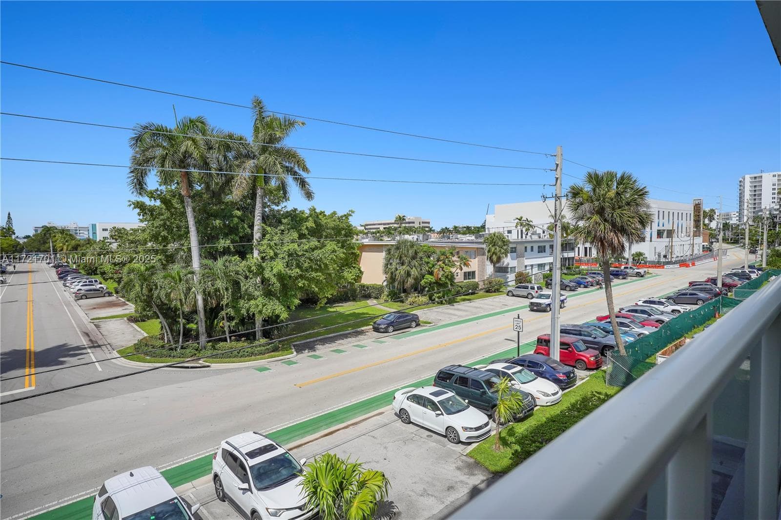 9381 E Bay Harbor Dr 401N photo 20