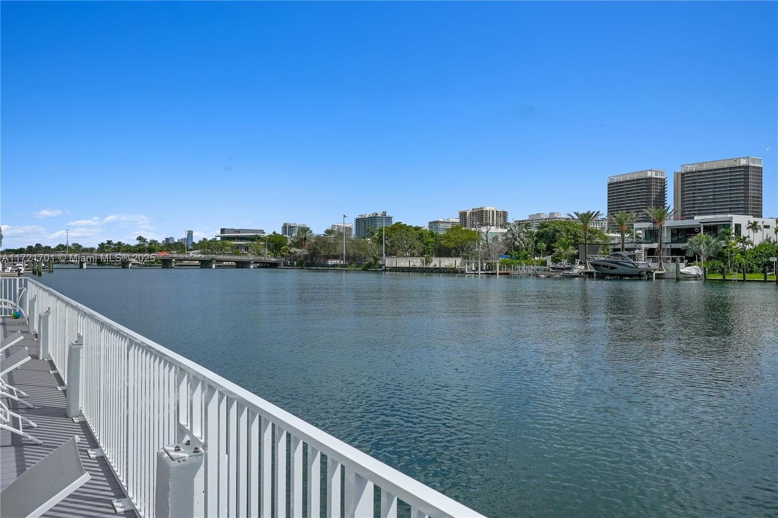 9381 E Bay Harbor Dr 401N photo 10