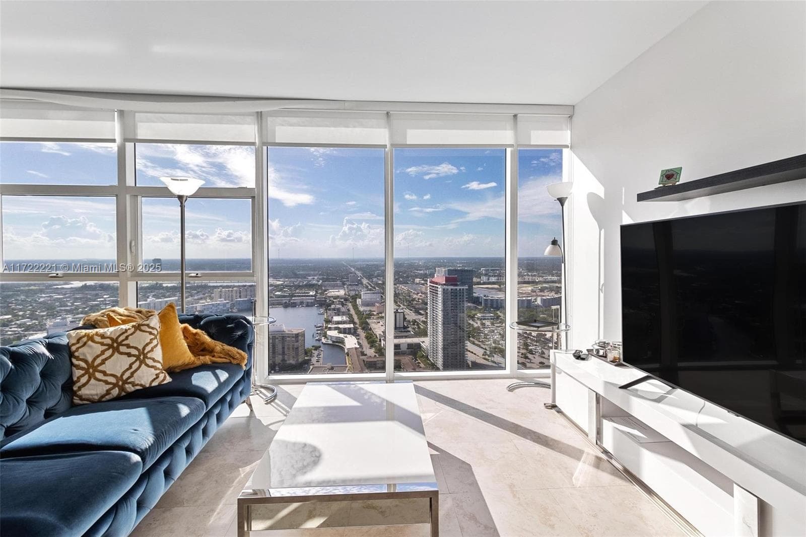 1830 Ocean Dr 2