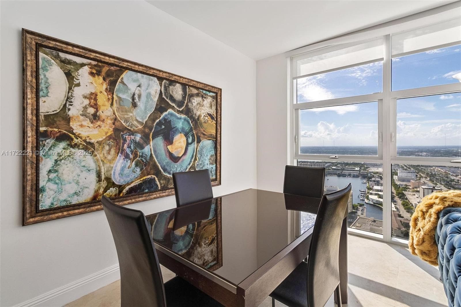1830 Ocean Dr 3