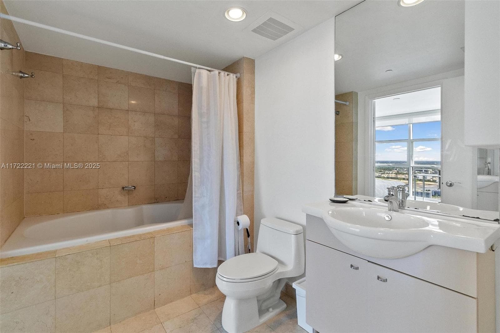 1830 S Ocean Dr 4507 photo 10