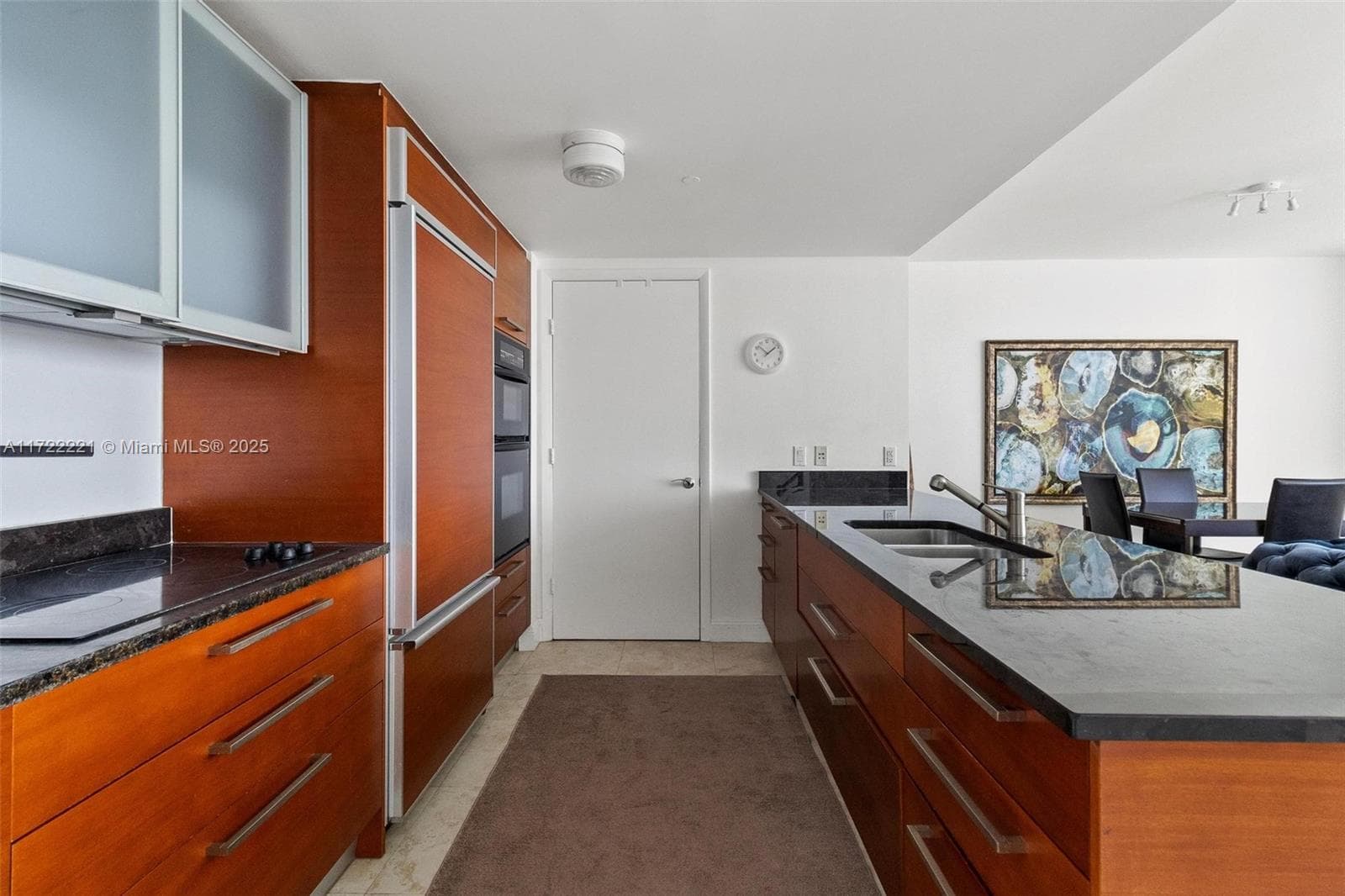 1830 Ocean Dr 4