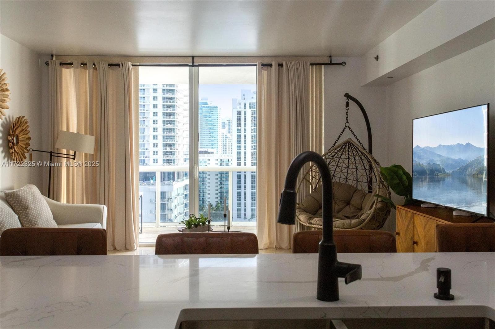 1830 Ocean Dr 4