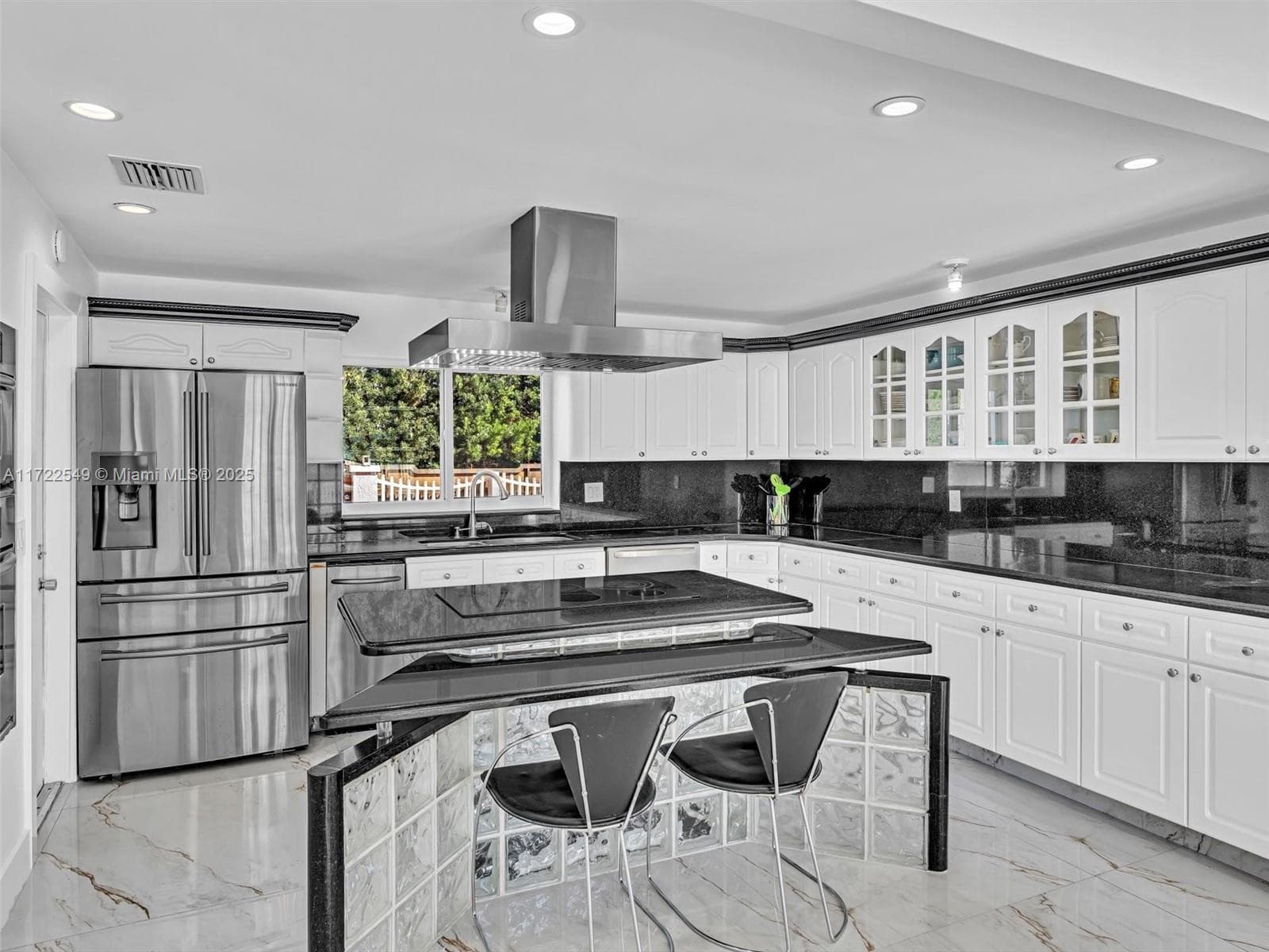 12904 Banyan Rd photo 6