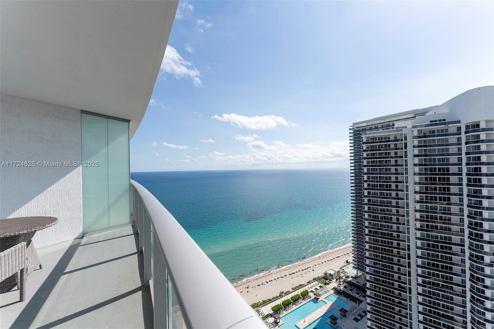 4111 Ocean Dr 2