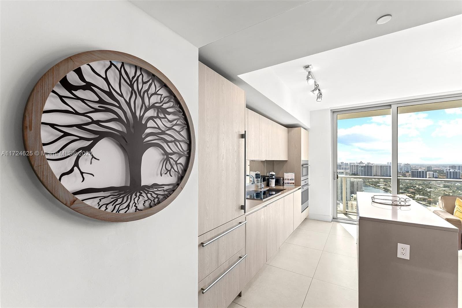 4111 Ocean Dr 3511 photo 10
