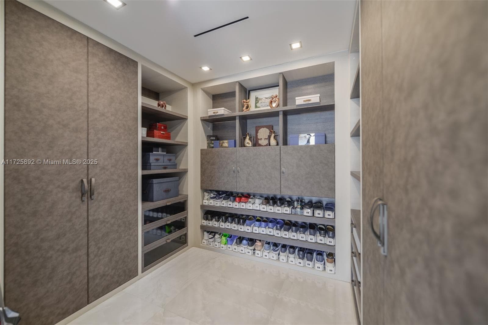 17141 Collins Ave 3602 photo 23