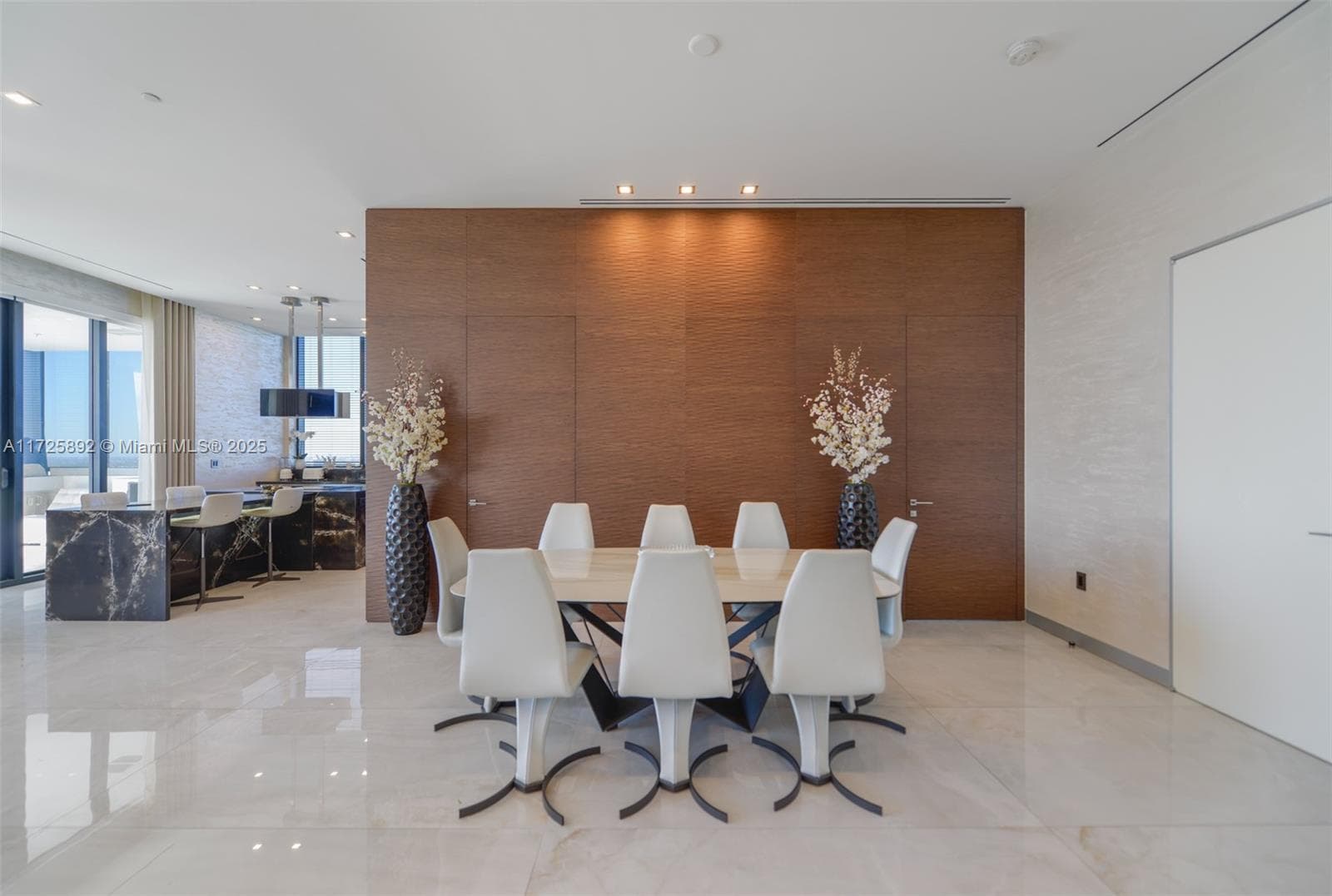 17141 Collins Ave 4