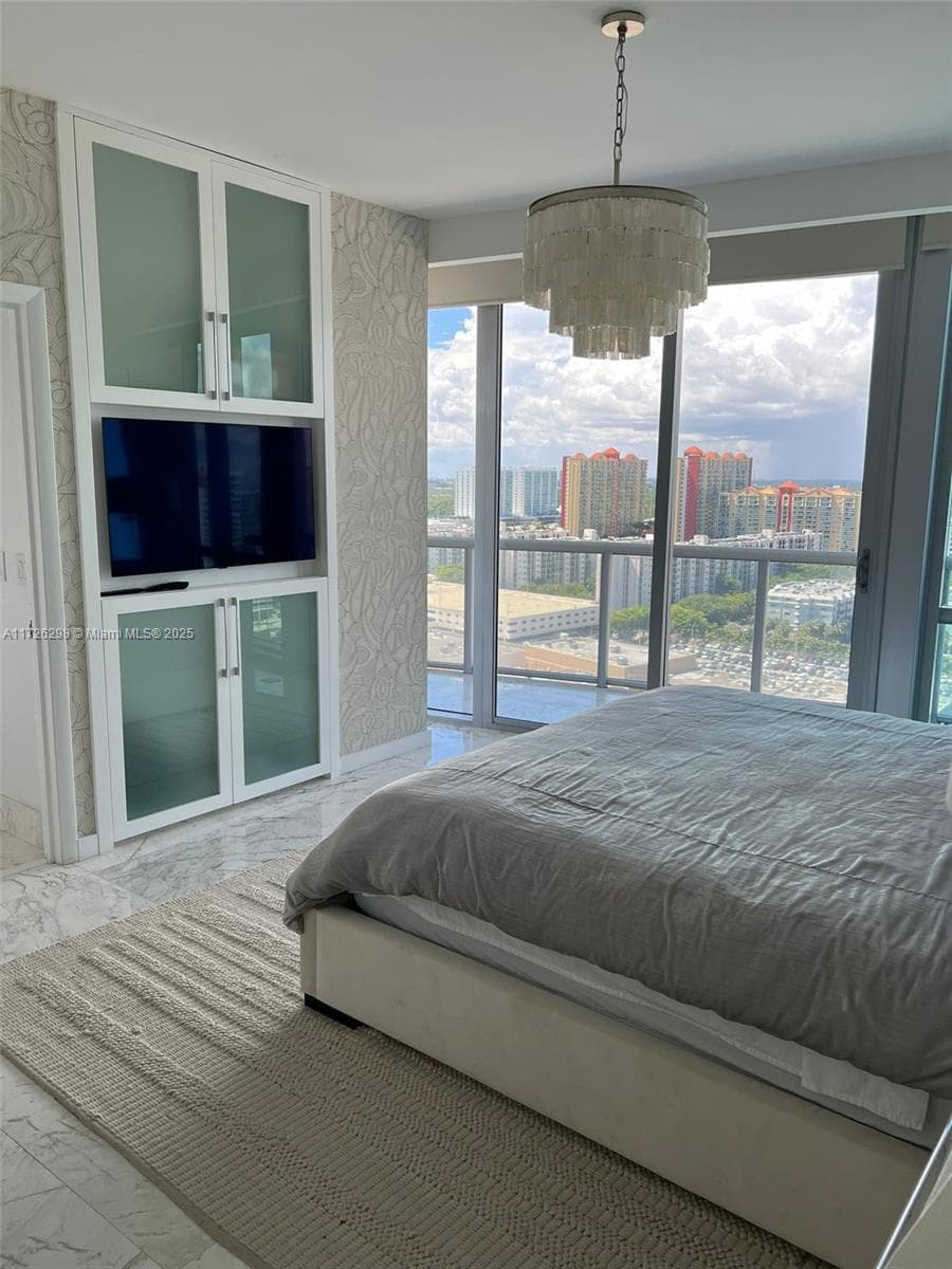 17121 Collins Ave 2008 photo 18