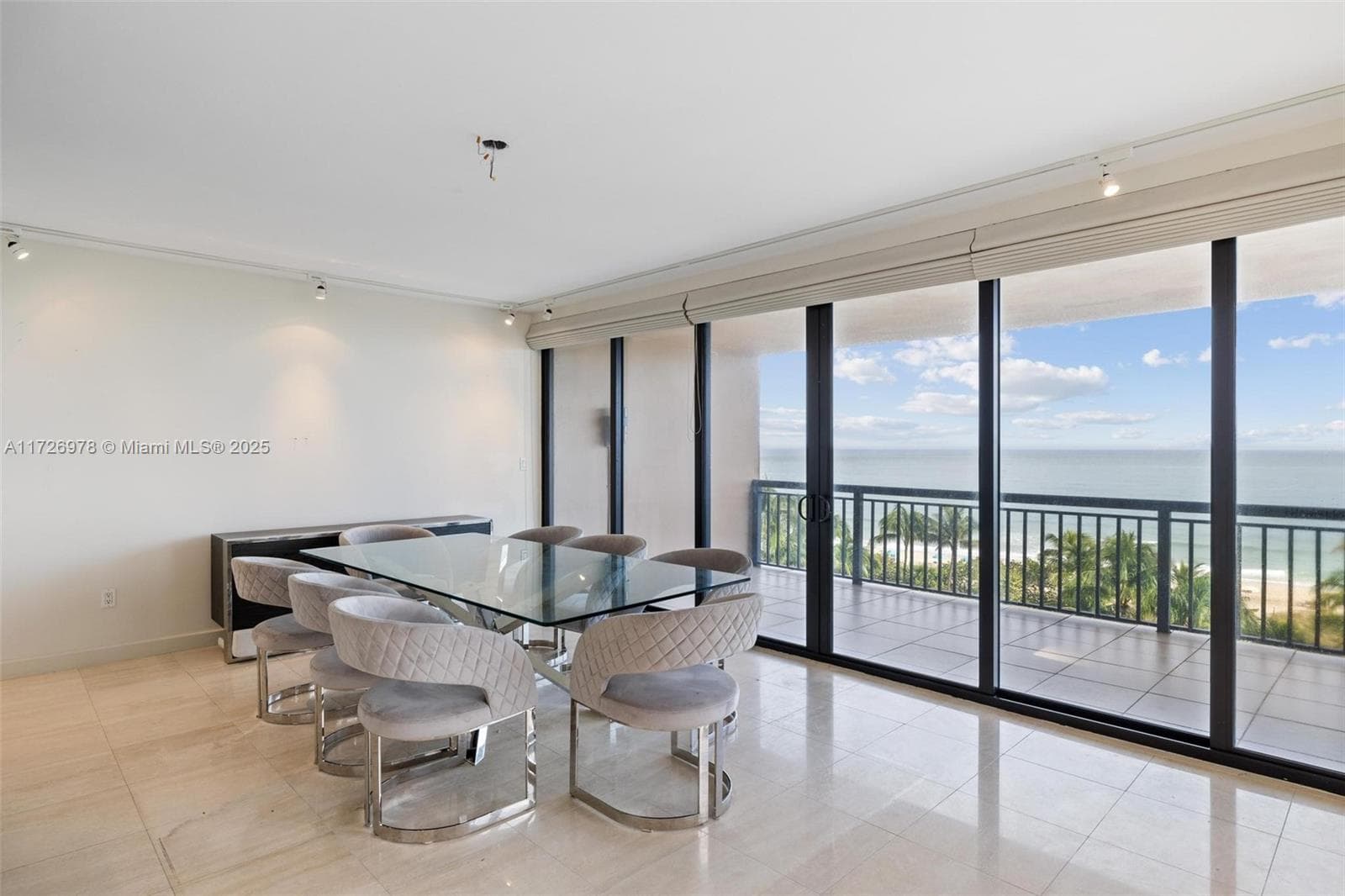 10175 Collins Ave 3
