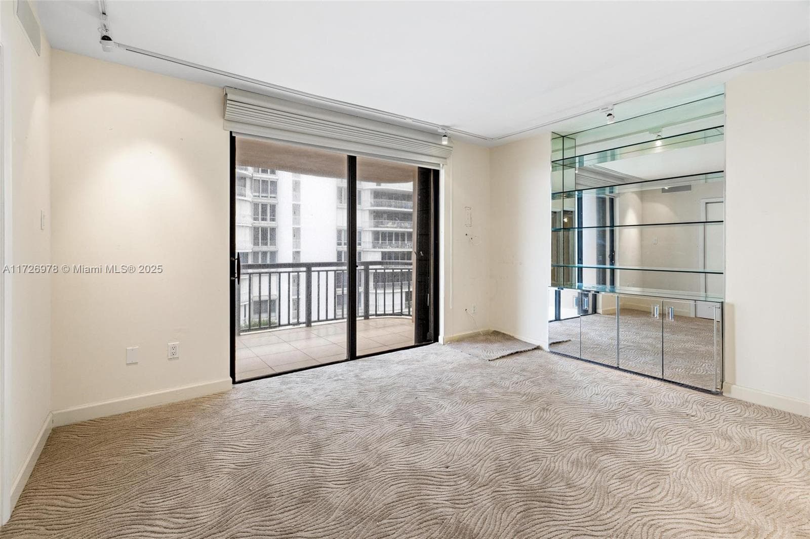 10175 Collins Ave 502 photo 20