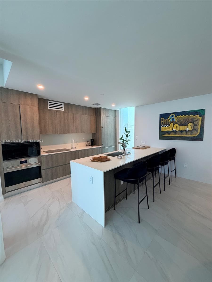 17550 Collins Ave 601 photo 7