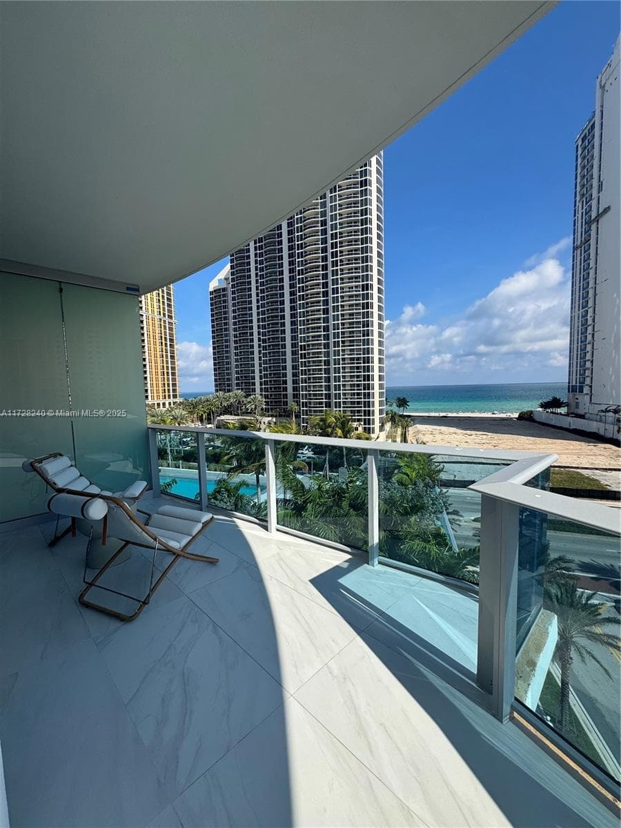 17550 Collins Ave 601 photo 10