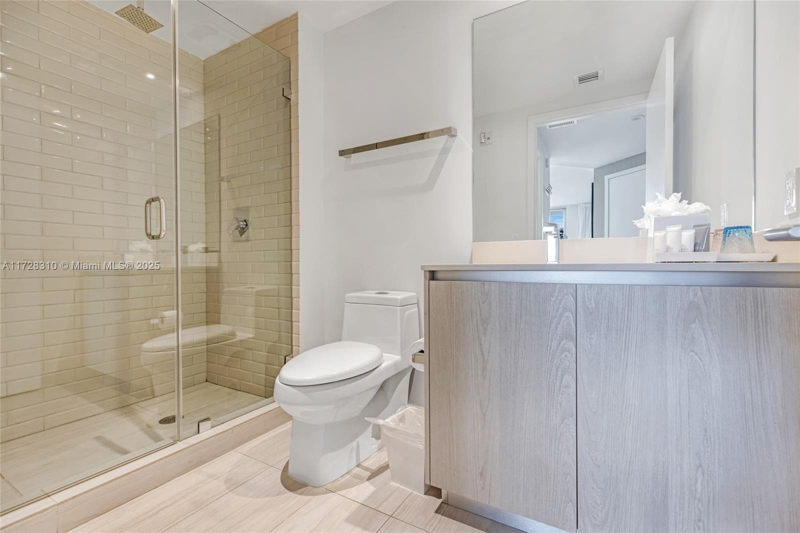 4010 Ocean Dr R1601 photo 20