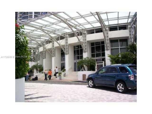 18001 Collins Ave 801 photo 3
