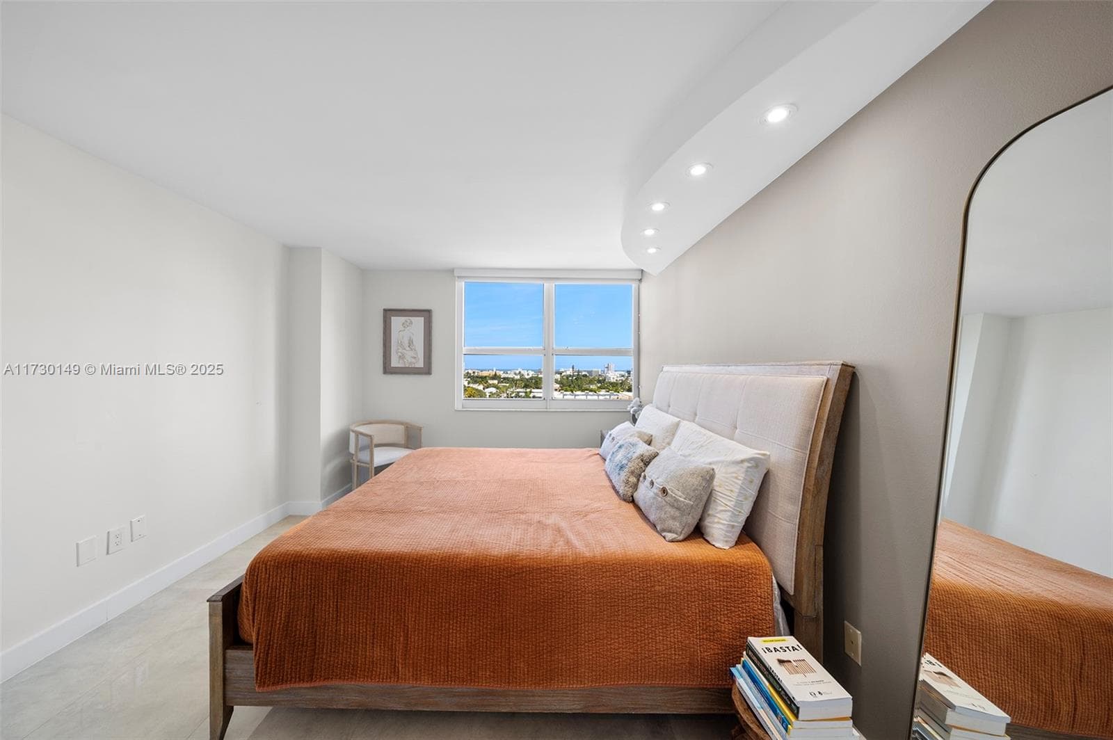650 West Ave 1004 photo 23