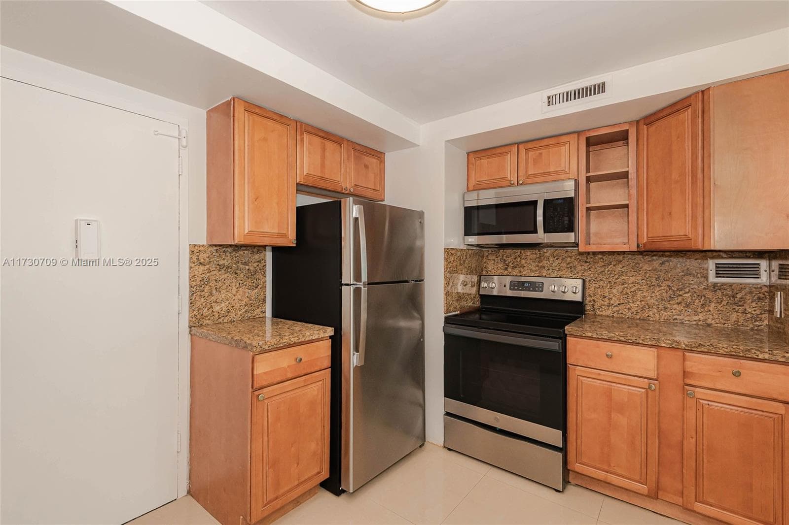 3505 S Ocean Dr 1411 photo 16