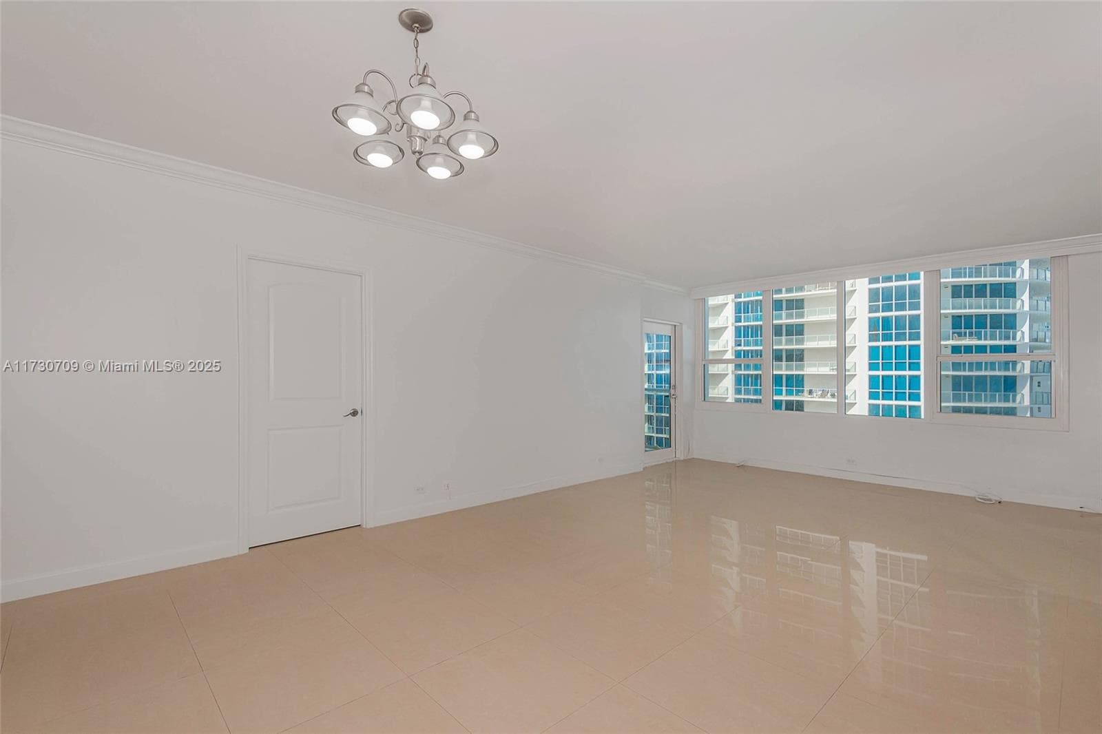 3505 S Ocean Dr 1411 photo 3
