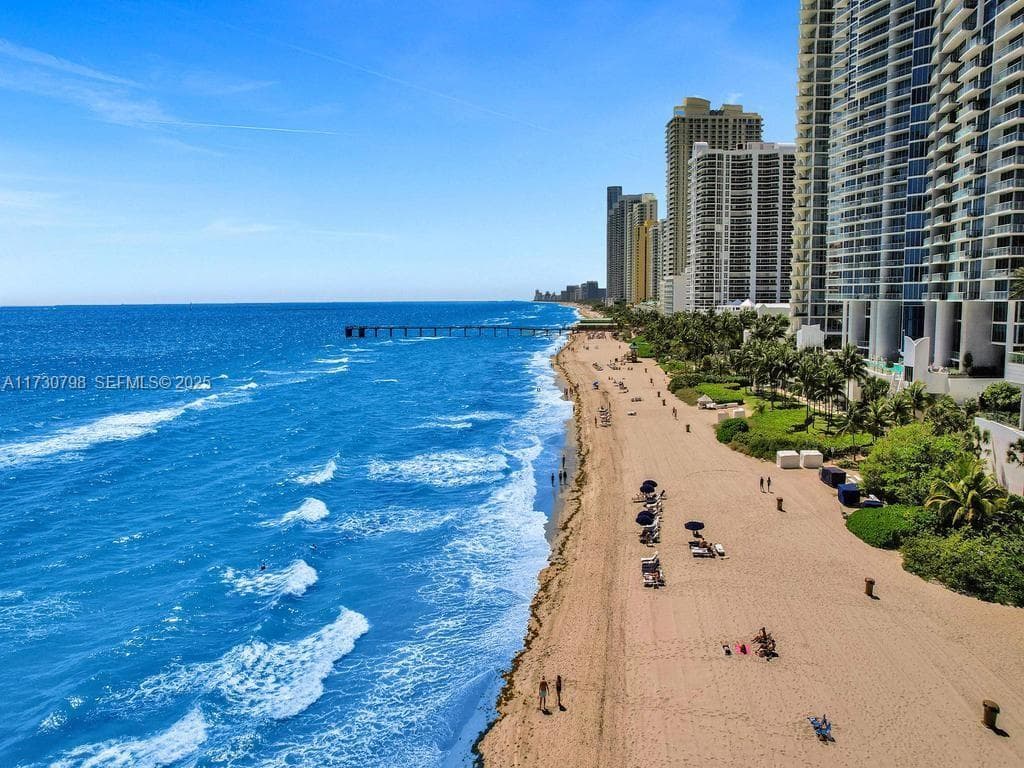 17121 Collins Ave 3905 photo 6