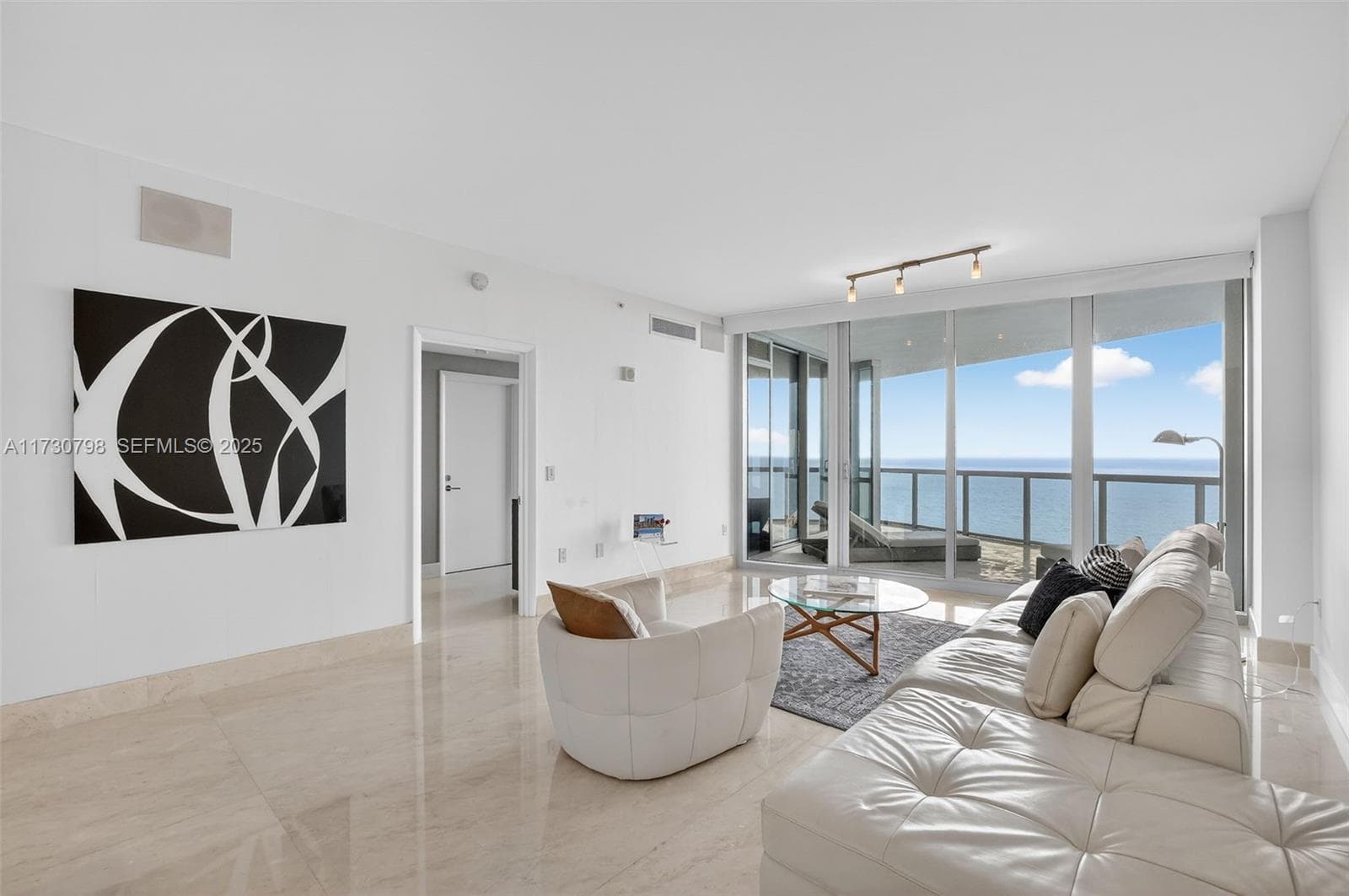 17121 Collins Ave 4