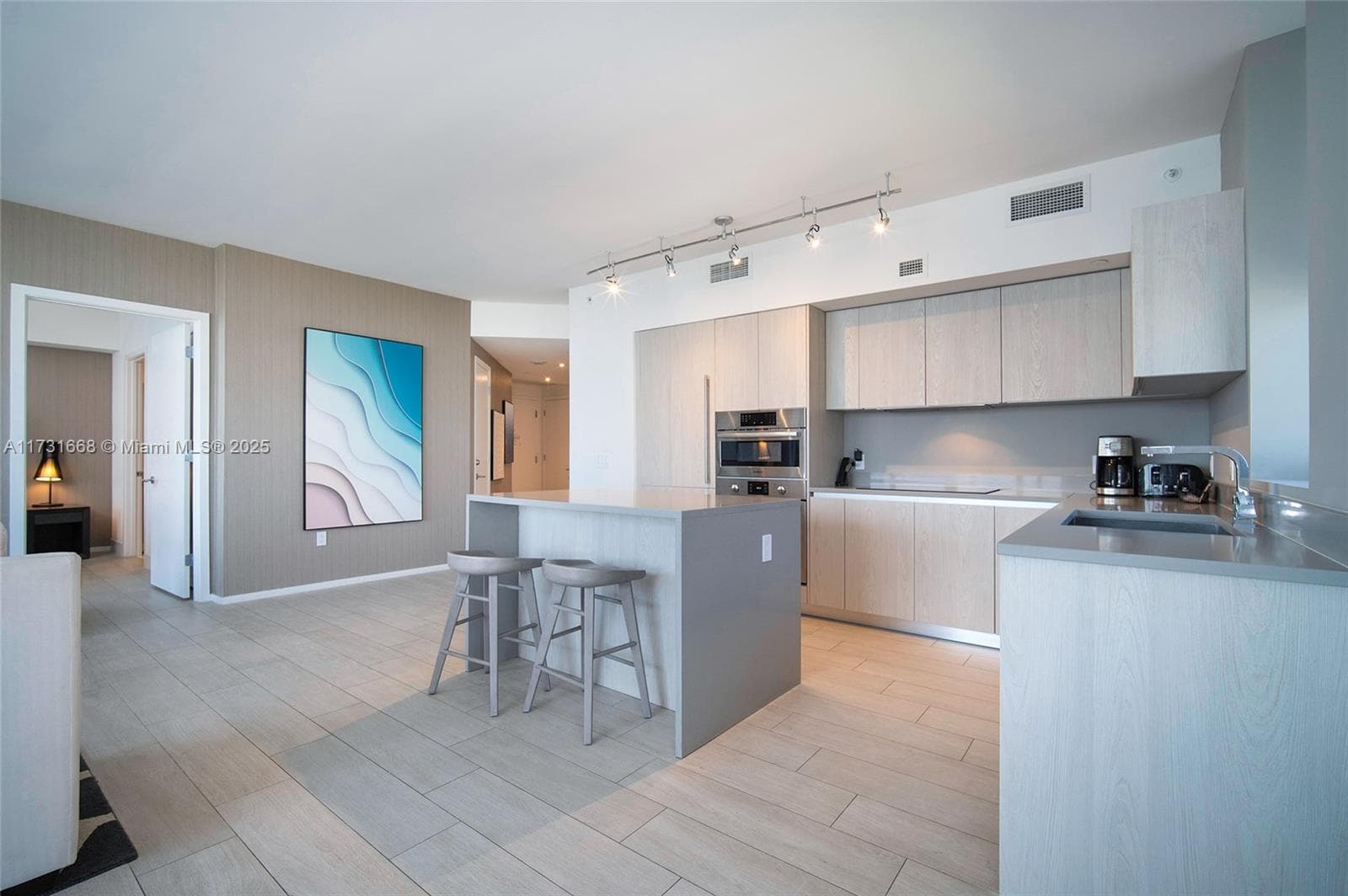 4010 Ocean Dr T3502 photo 6