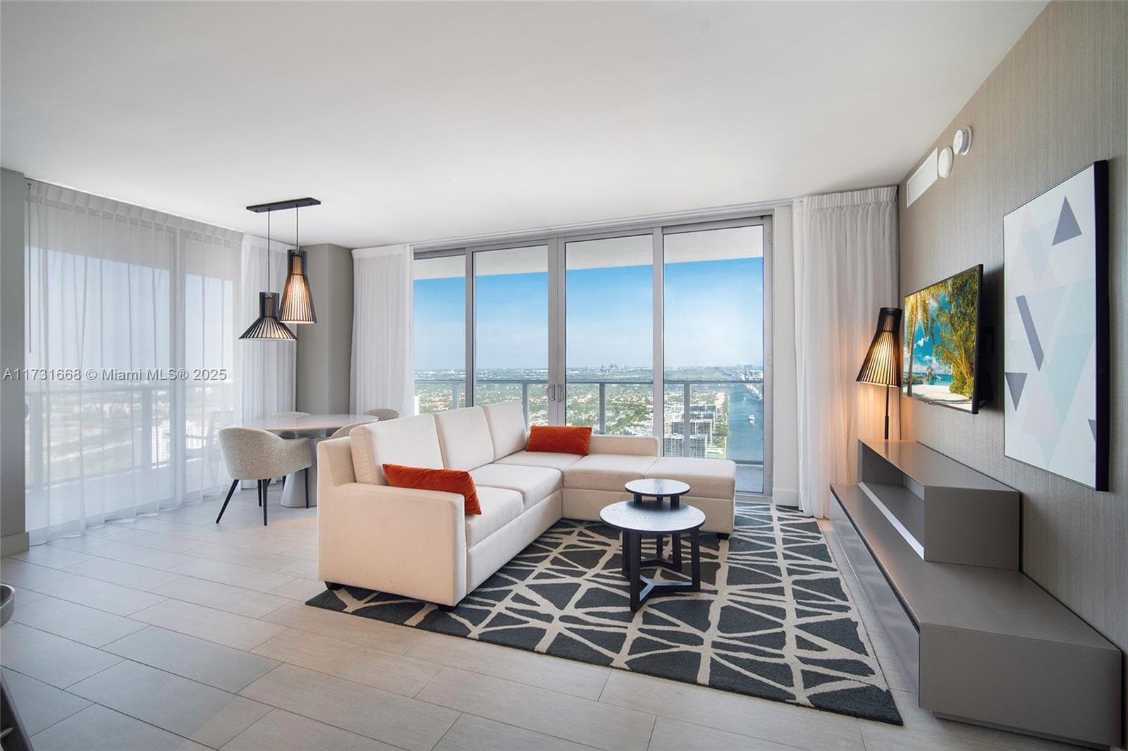4010 Ocean Dr 3