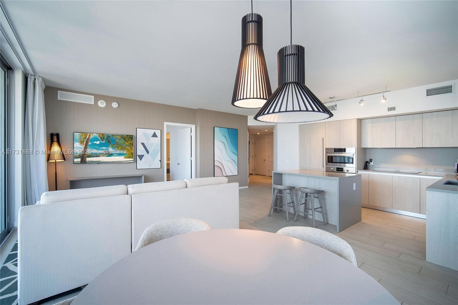 4010 Ocean Dr 5