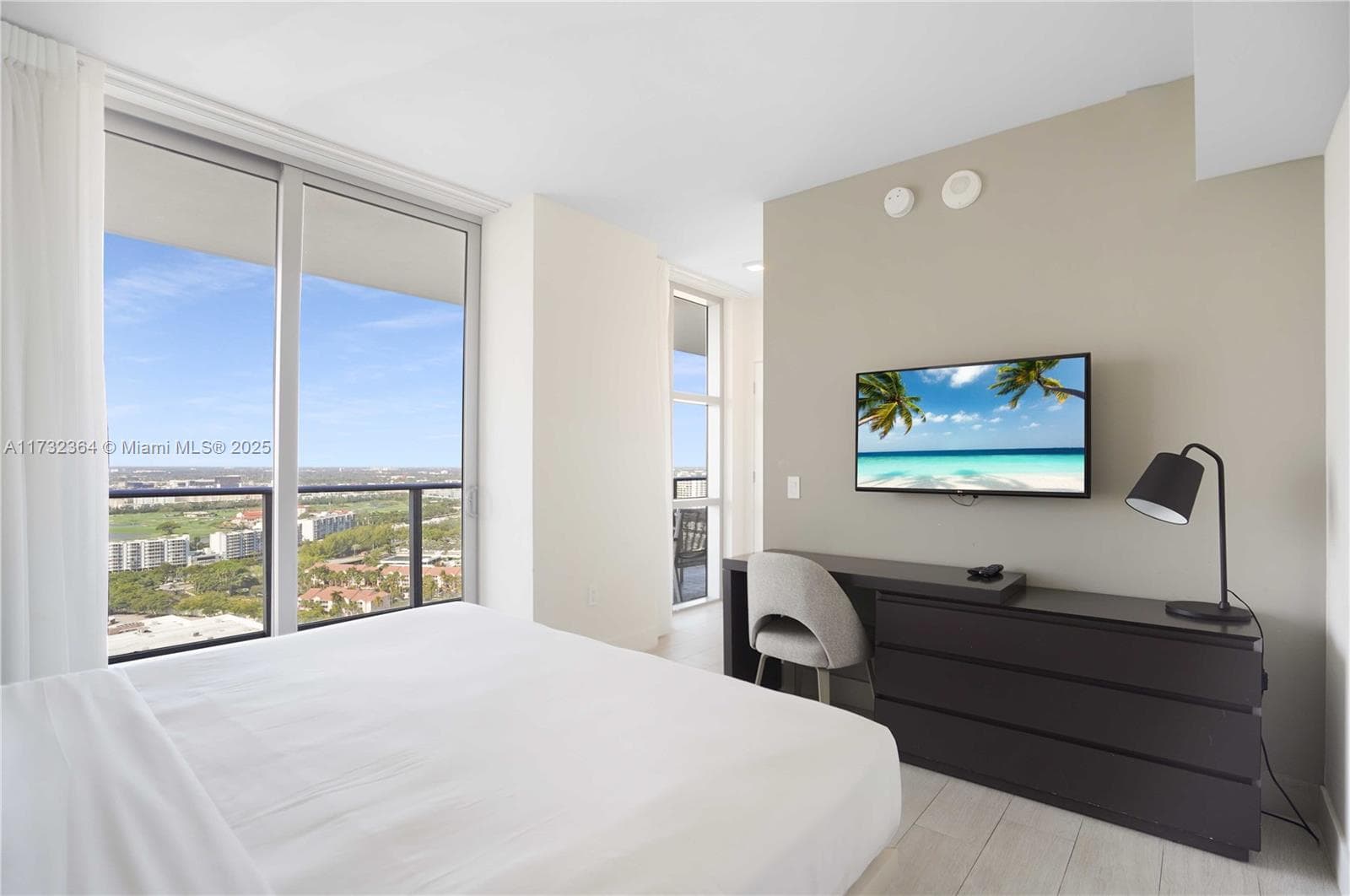 4010 Ocean Dr R2604 photo 17