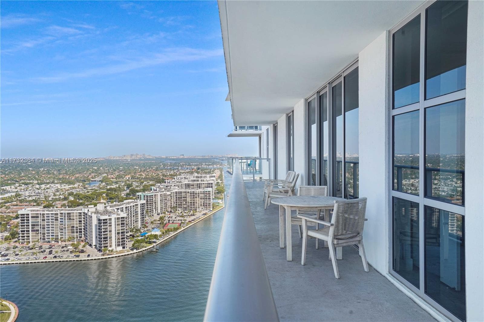 4010 Ocean Dr 1