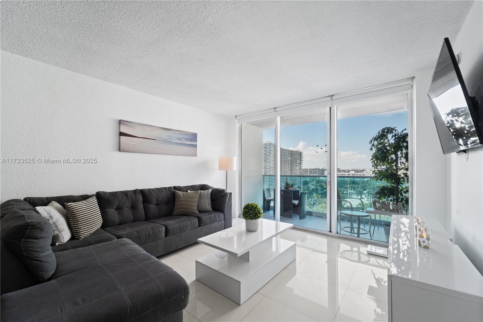 4001 Ocean Dr 10G photo 9